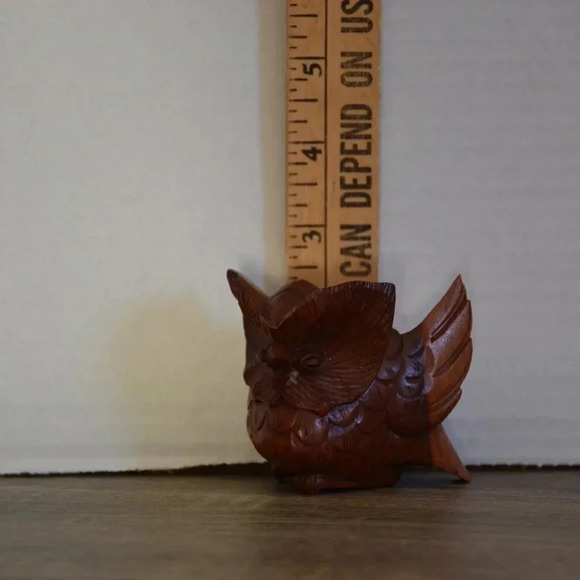 Hand Carved  Owl Decor - Picture 9 of 9